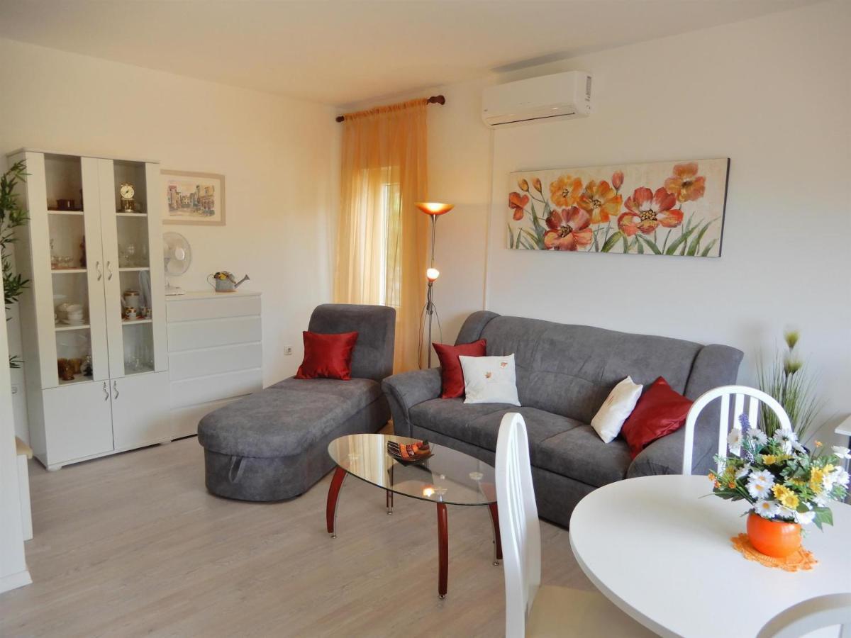Apartment Ketty Moscenicka Draga Bagian luar foto
